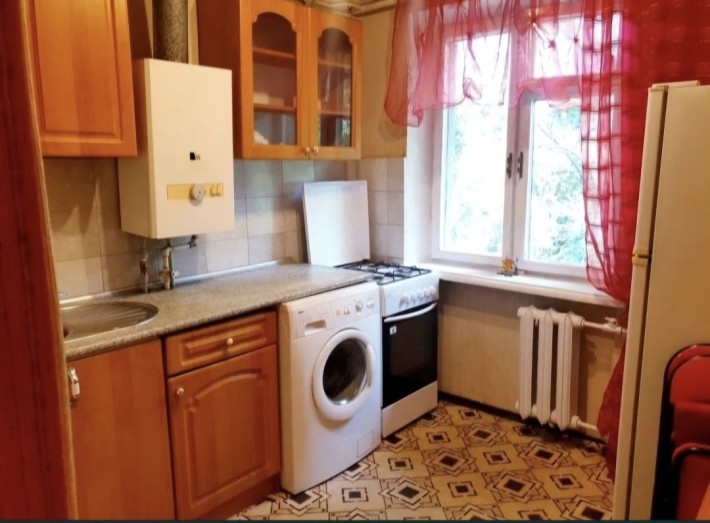 Продам 1-кімнатну квартиру в Олександрівському районі - фото 1