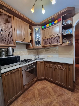 Продається 3-кімнатна квартира біля ріки - фото 1