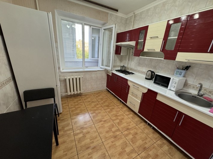 Продаж великогабаритної однокімнатної квартири на 12 Повздовжній - фото 1