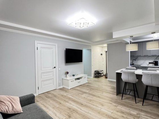 Продам трикімнатну квартиру в Центрі м. Кропивницький Кропивницкий