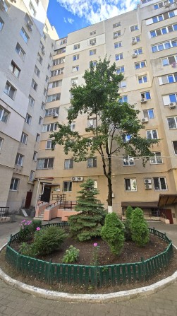 Сахарова/Заболотного, 1 комнатная квартира 45 кв.м.  Под программы - фото 1