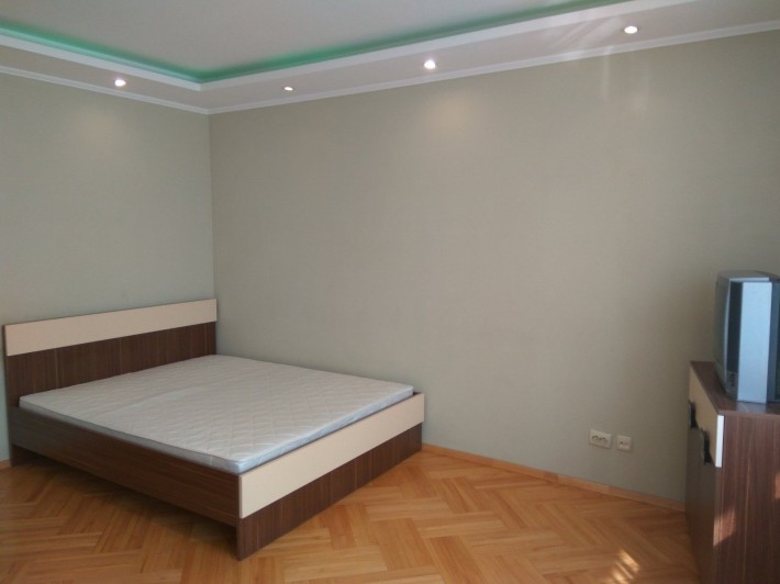 Продаж 2-кімнатної квартири Львів вул. Трак Глинянський ( Личаківська) - фото 1