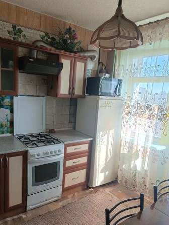 Продам 1 ком. кв-ру Космический м-рн ул. Чумаченко 8/9 - фото 1