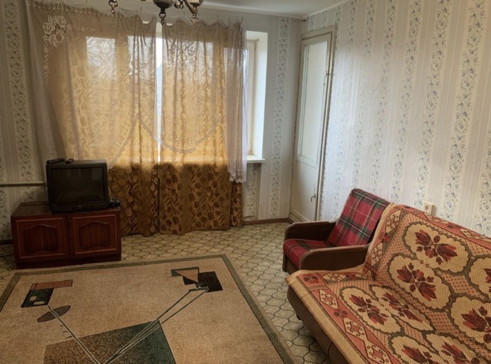 Двохкімнатна квартира на Кримському бульварі біля Фонтану, Терміново! - фото 1