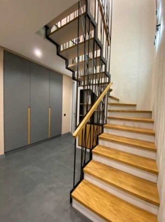 Продажа стильной  2-уровеневой квартиры на ул. Говорова с терассой - фото 1