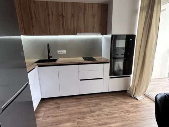 Продаж 2-кімнатної квартири на вул.Макіївська, 17 Київ