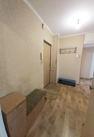 Продам 2 комнатную квартиру,  недалеко  от метро - фото 1