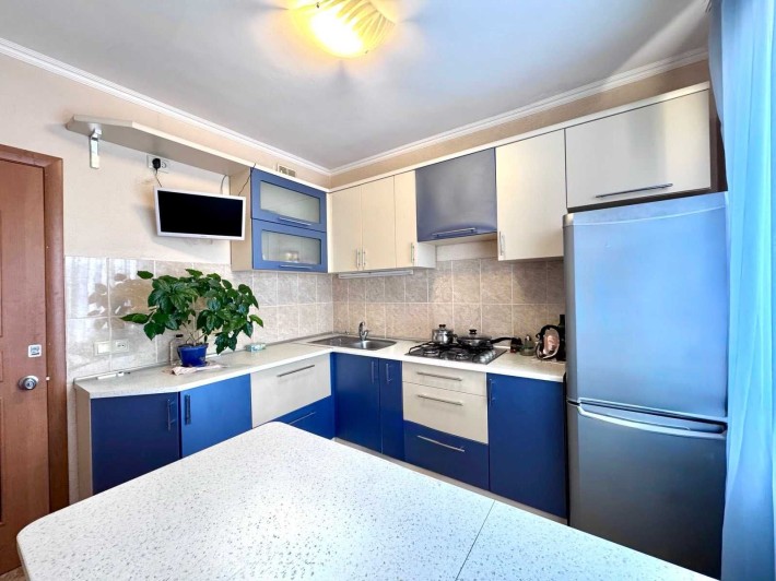 Продаю 3к квартиру на Крилова біля 52 школи. ц1 - фото 1