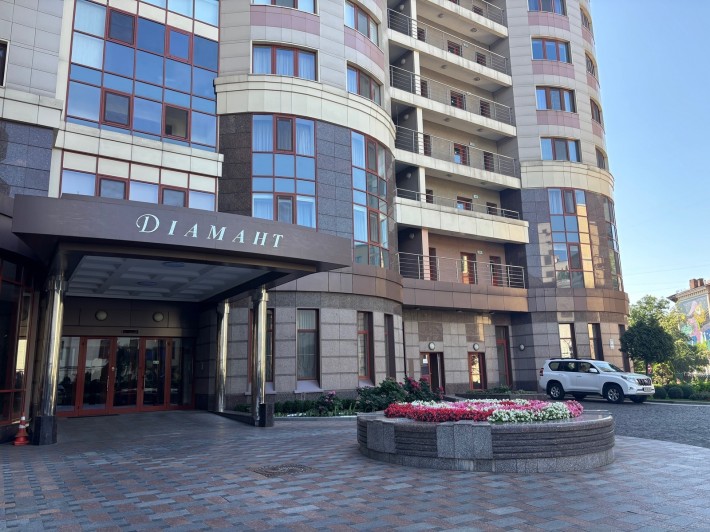 Продам 3 кімнатну в центрі ЖК Діамант Бульвар Тараса Шевченка 27б - фото 1