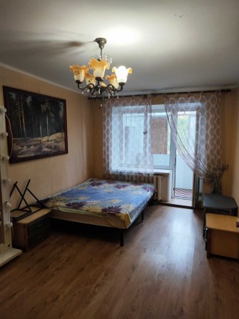 продам 2 кімн кв 3\9 цегла 46\28\6 розділка проспект Миру,косм ремонт - фото 1