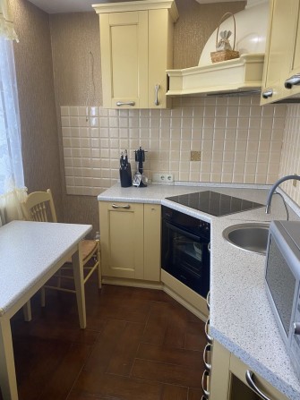 Продам 2к квартиру Луи Пастера,361 Роганский жилмассив - фото 1