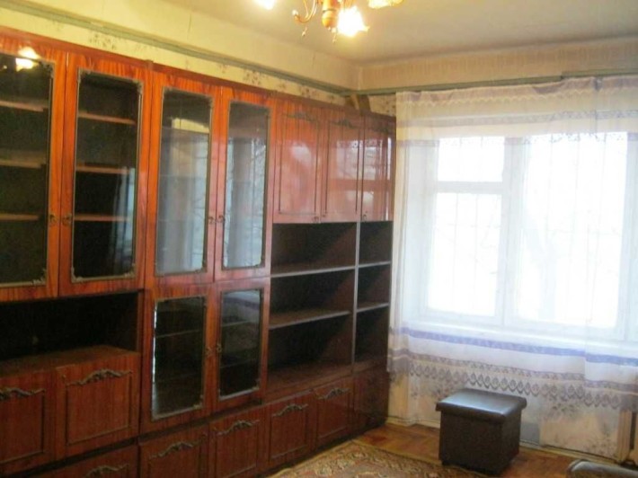 Продам 3-к.квартиру, Космический мкрн, ул. Парамонова, ост. "Техникум" - фото 1
