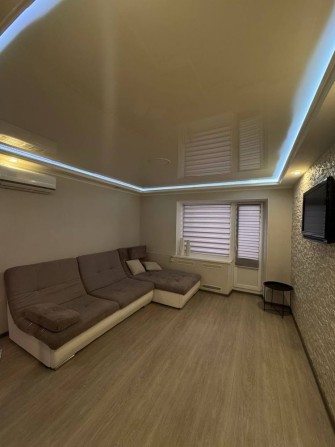 СРОЧНО!!Продам 1к квартиру с шикарным ремонтом мебелью и техникой - фото 1