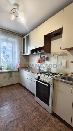 Продається 2-кімн. кв. по вул. Василя Сергієнка 16Б. Бабурка. - фото 1