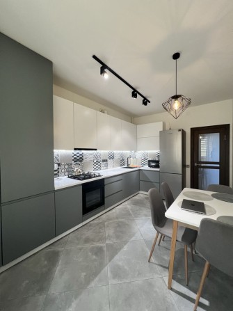 Продаж 2 кімнатної квартири з ремонтом | ЖК Леви Міста | Стрийська - фото 1