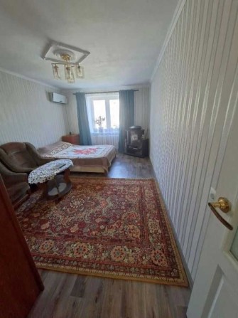 Продам 1 комнатную квартиру на Грушевского / Нефтяников - фото 1