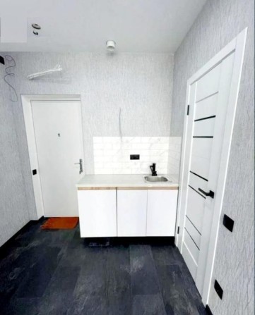Продам квартиру-студию в новом доме на Таирова. Евроремонт.(170-435) - фото 1