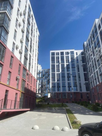 Продаж 2 кім. квартири в зданій новобудові. Є свідоцтво. - фото 1