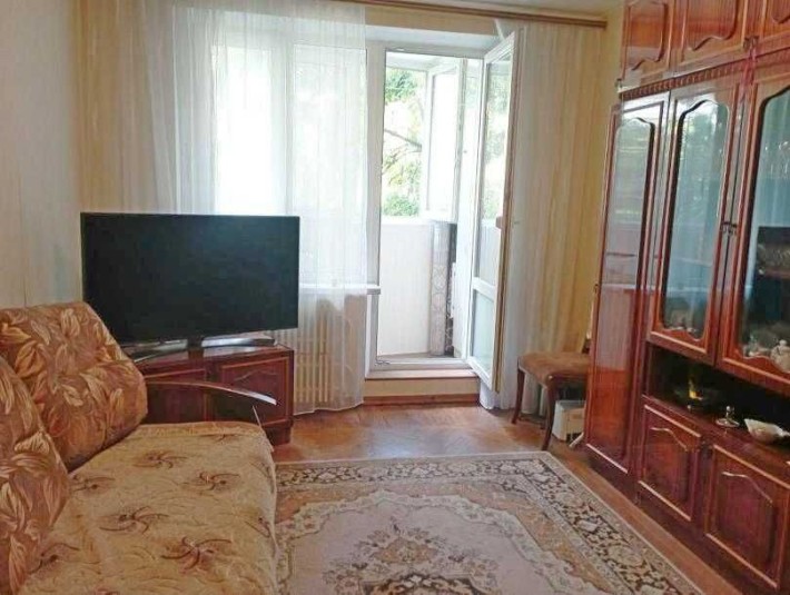 2 квартира с ремонтом, возле метро Метростроителей - фото 1