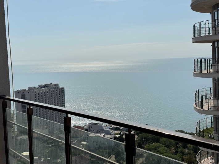 Квартира с прямым видом моря и террасой в ЖК 32 Жемчужина на Каманина - фото 1