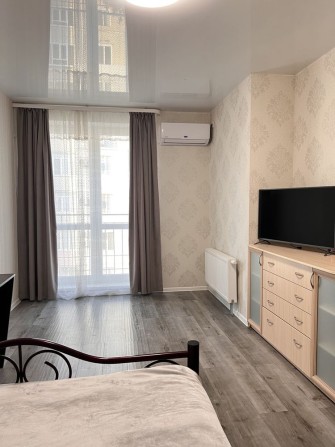Экс!! Продам 1к квартиру в новострое около метро Защитников Украины!! - фото 1