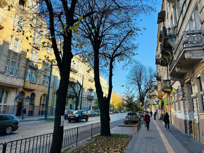 Продаж 2 км квартири вул.Степана Бандери - фото 1