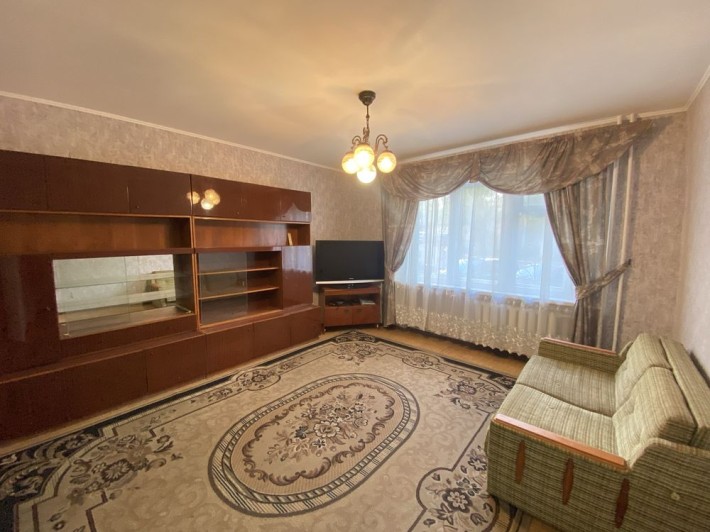 Продам 3к квартиру в Центрі міста, вул. Спаська Л1 - фото 1