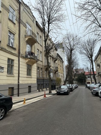 Трикімнатна квартира під ремонт вул Грюнвальдській - фото 1