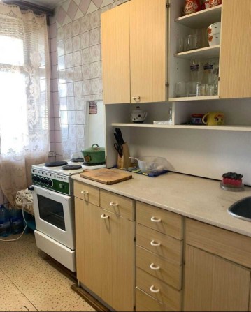 Продам 1к. квар. ул. Достоевского Основа кирпичный дом Одесская(85340) - фото 1
