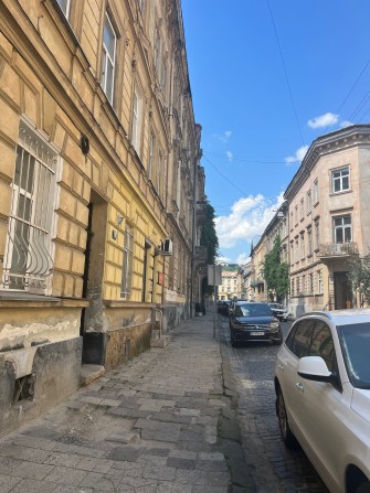 Продаж 2 кімнатної квартири в центрі вул І Дашка - фото 1