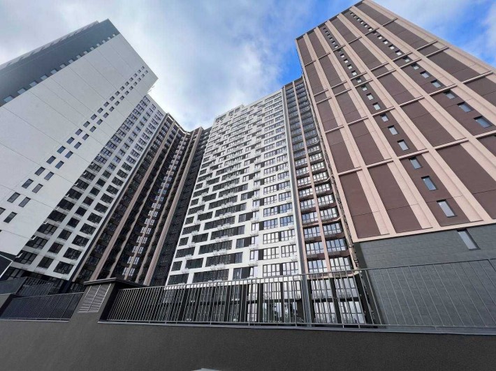 3 комнатная квартира 130 м2 Вид на Море ЖК Модерн 6 Фонтана - фото 1