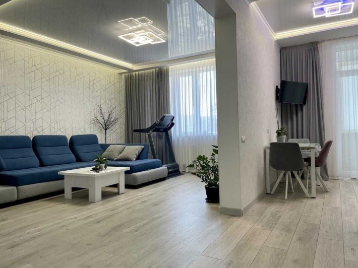 Продаеться 3хкімнатна квартира в єлитном районе під ключ - фото 1