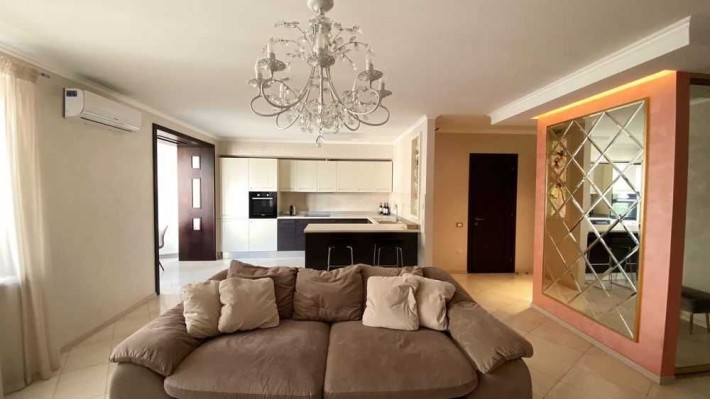 Редкое предложение! Квартира на Кленовой 76 метров, через дорогу Парк! - фото 1