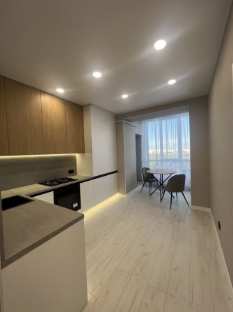 Будинок зданий 38м² Уютний квартал Гардероб Басейн Паркінг Спортзал - фото 1