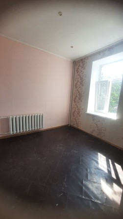 Продаю срочно с выездом 1комн.кв Пр.центральный р-н Соборной, пустая - фото 1