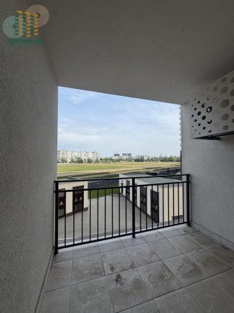 Прямой Ипподром! Продам 2 комн ЖК 61 Жемчужина! Дом сдан! - фото 1