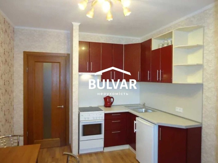 Продам 1 к.кв., пр. Гагарина (Аэрокосмический)  41/2 , м. Левада - фото 1