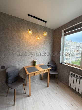 Продам 3 комн квартиру 65м2, ул Холодногорская д8 с новым ремонтом! - фото 1
