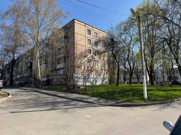 2-х ком квартира под ремонт Салторвка вул Нескорених м\р 521 ‼️87009‼️ - фото 1