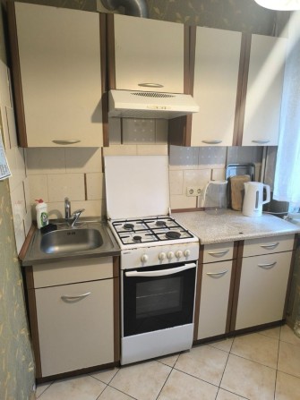 Продам 2 ох кімнатну квартиру на Черемушках - фото 1