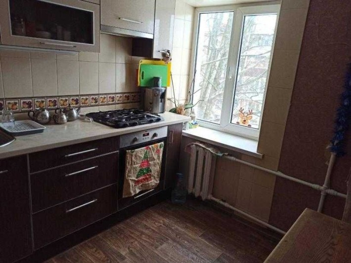 Продам 2 к. из. квартира, Салтовка, ул.Гв.Широнинцев. - фото 1