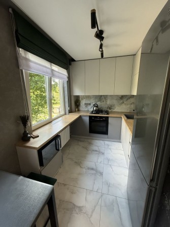 Сертификаты - да! Продам 3 комнатную квартиру Амосова, 5 - фото 1