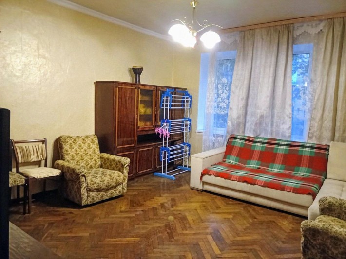 Продаж 2 кім. квартири, «сталінка», вул. Володимира Винниченка, 20, в центрі. Шевченківському районі - фото 1