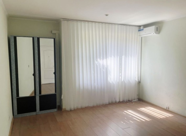 Продаж 3к квартири, вул. Антоновича, 100, Голосіївський р-н - фото 1