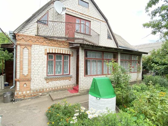 Продаж добротного будинку Бердичів