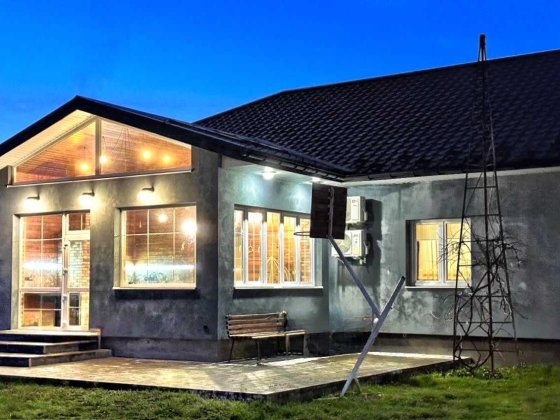 Продаю 2 будинки Володимир