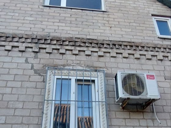 Продам большой 2 этажный Дом район ЖД Кам'янське