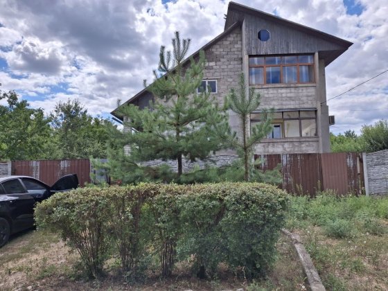 Продам большой дом Кам'янське