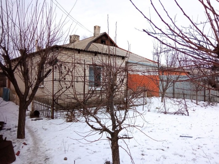 Продам дом в г. Доброполье - фото 1