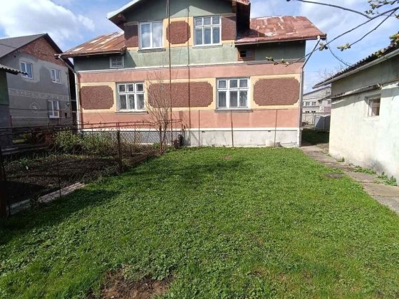 Продаж половини 2-х пов. цегляного будинку  в м.Дрогобич Дрогобыч